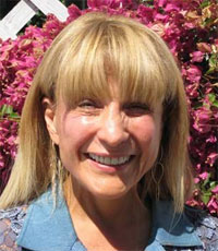 Ananda Zaren